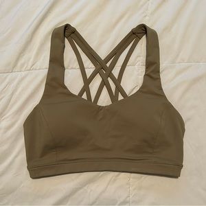 Lululemon “Free to be Serene” bra